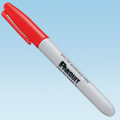 Permanent marking pen, regular tip, red.