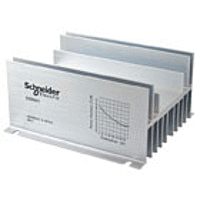 Heat sink for panel mounting relay