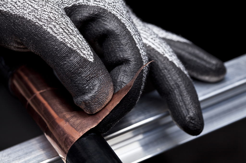 Product image for 3M CGL-CR Cut Resistant Large Comfort Grip Gloves