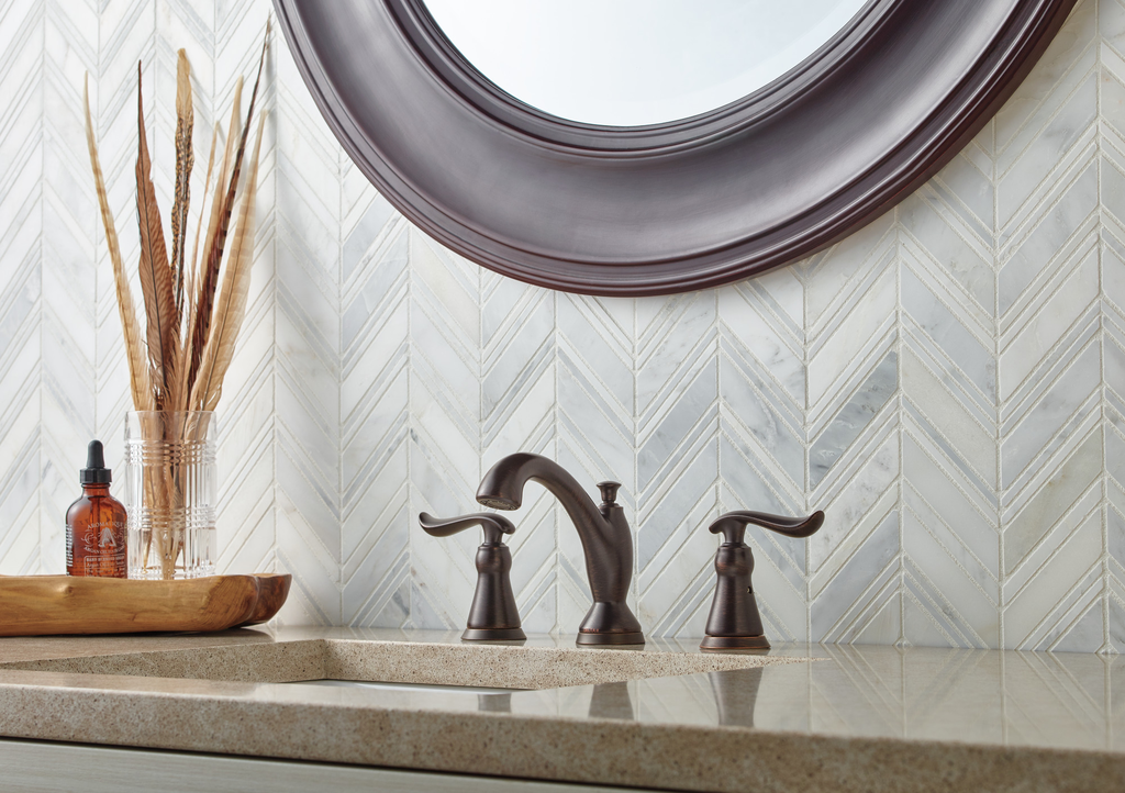 Delta Linden™: Two Handle Widespread Bathroom Faucet - Two Handle Lever - Venetian Bronze