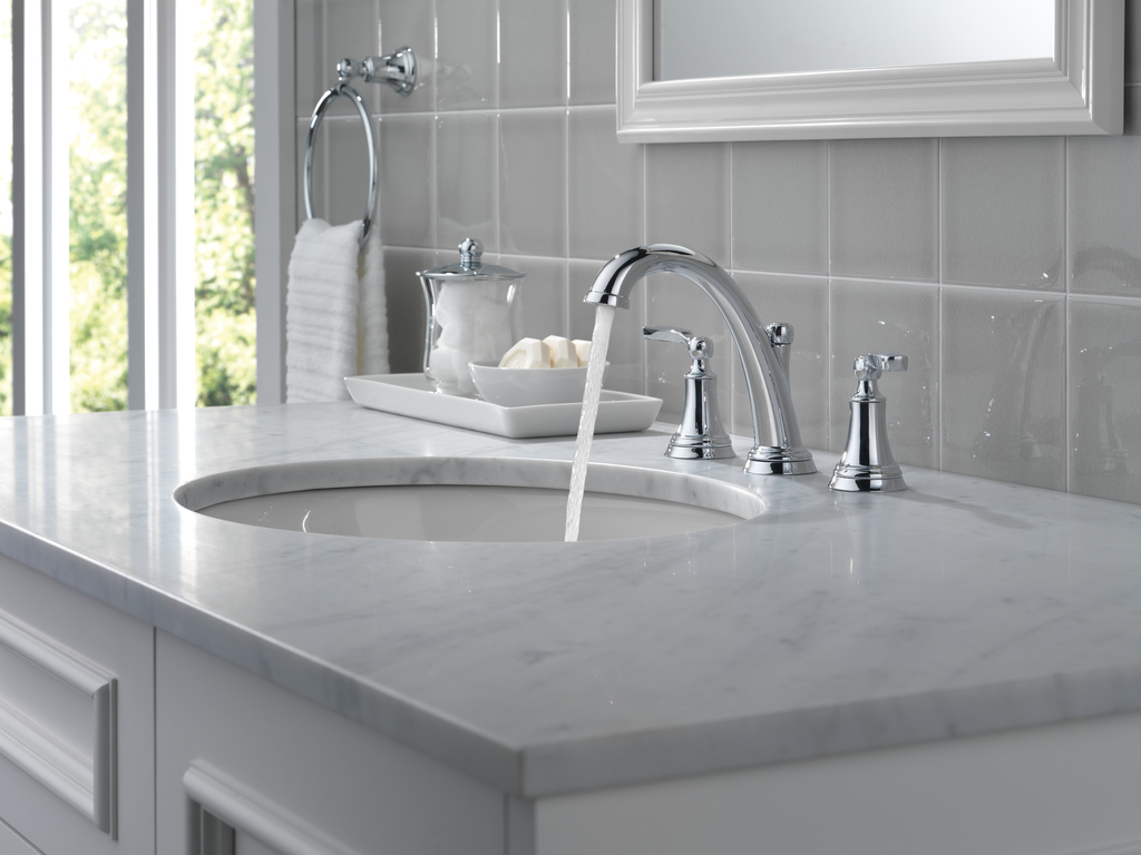 Delta Woodhurst™: Two Handle Widespread Bathroom Faucet - Two Handle Lever - Chrome