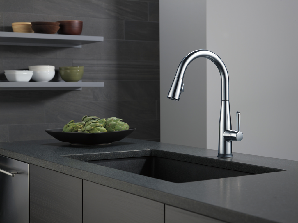 Delta Essa®: Single Handle Pull-Down Kitchen Faucet With Touch2O® Technology - Single Handle Lever - Arctic Stainless