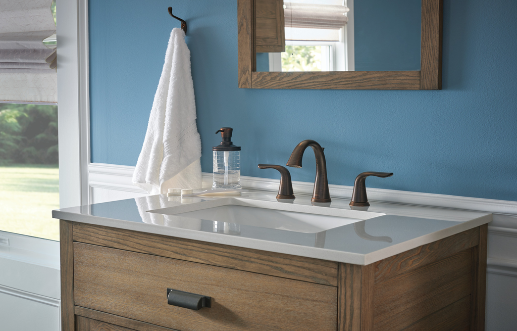 Delta Lahara®: Two Handle Widespread Bathroom Faucet - Two Handle Lever - Venetian Bronze