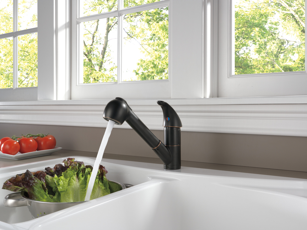 Peerless Core: Kitchen Pull-Out Faucet - Single Handle Lever - Oil Rubbed Bronze