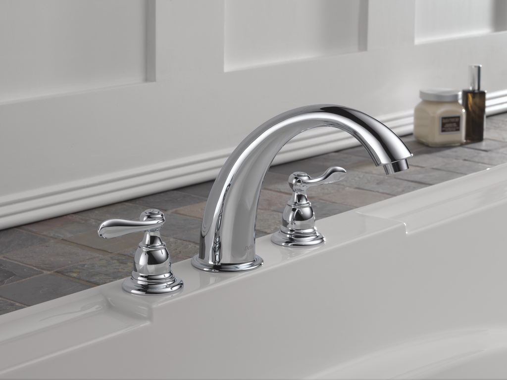 Delta Windemere®: Roman Tub Trim - Two Handle Lever - Chrome