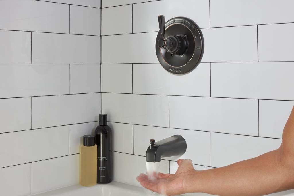 Peerless Elmhurst®: Tub Shower Trim Kit - Single Handle Lever - Oil Rubbed Bronze