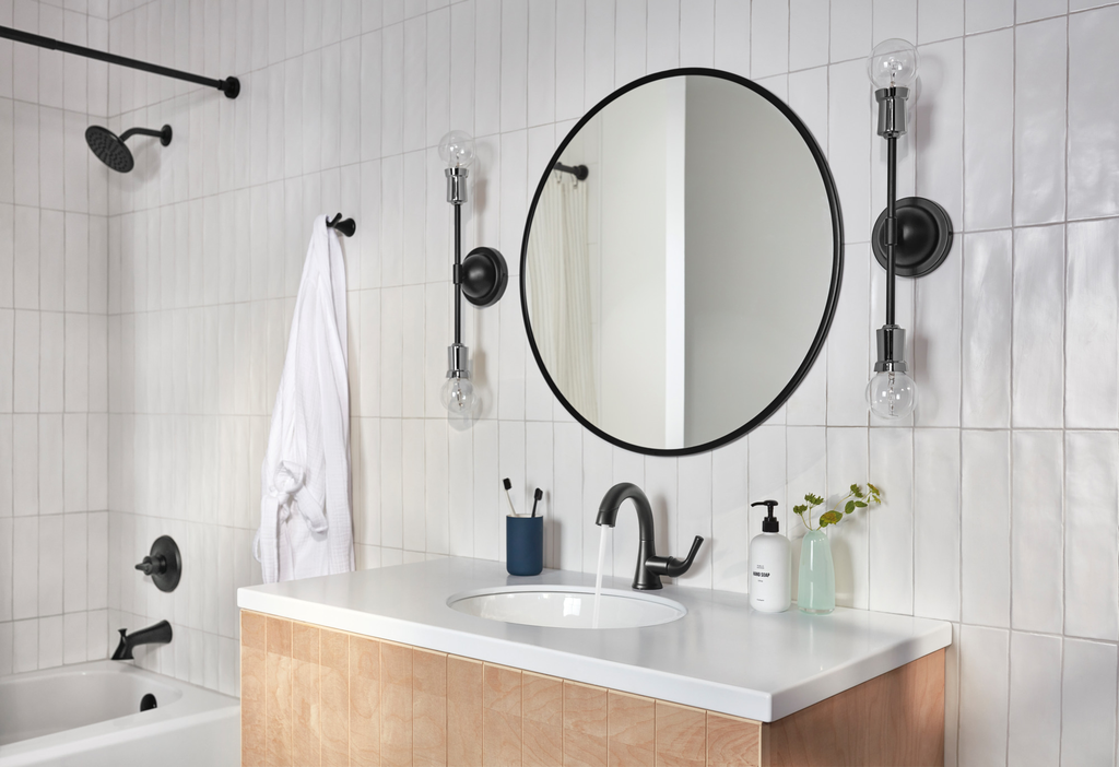 Delta Kayra®: Monitor 14 Series Tub & Shower Trim - Single Handle Lever - Matte Black