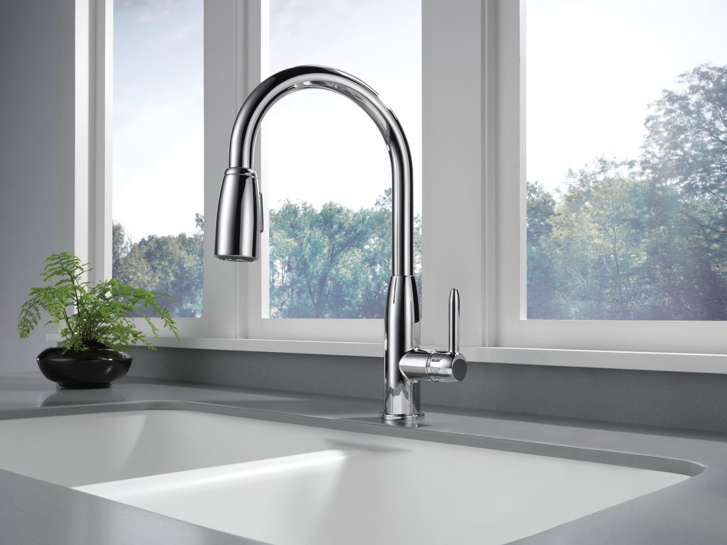 Peerless Core: Single Handle Kitchen Pull-Down - Single Handle Lever - Chrome