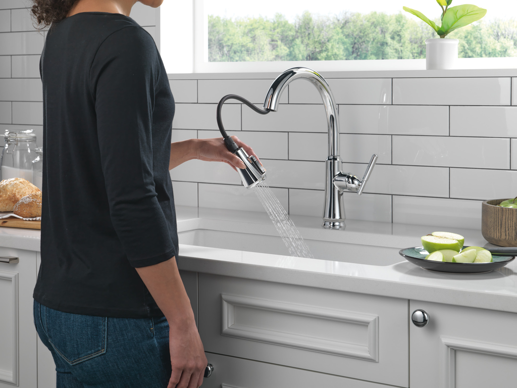 Delta Coranto®: Single Handle Pull-Down Kitchen Faucet - Single Handle Lever - Chrome
