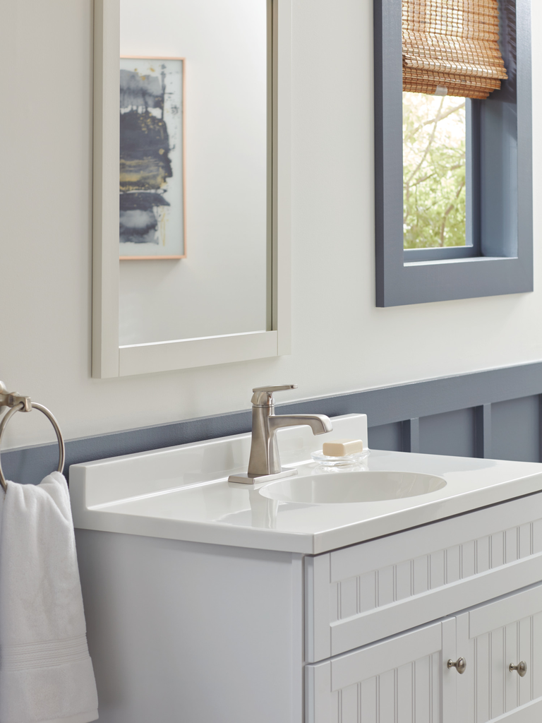 Delta Ashlyn®: Single Handle Bathroom Faucet - Single Handle Lever - Stainless