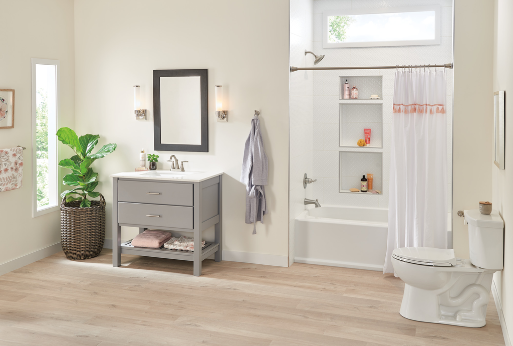 Delta Woodhurst™: Robe Hook - Stainless