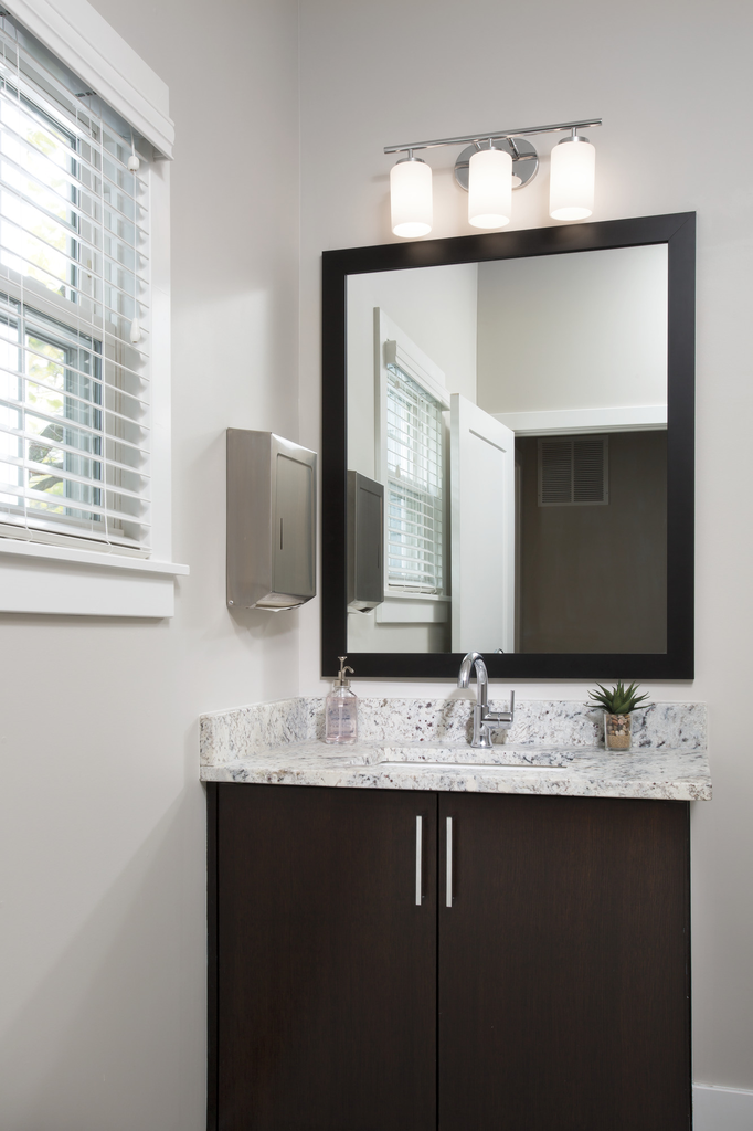 Delta Trinsic®: Single Handle High-Arc Bathroom Faucet - Single Handle Lever - Chrome