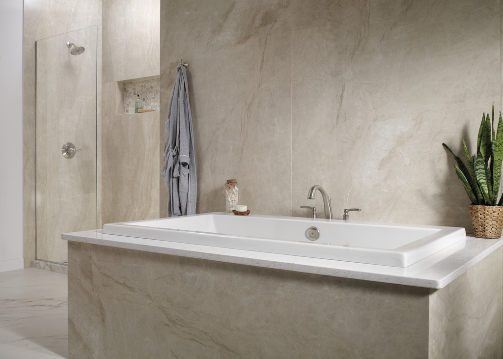 Delta Woodhurst™: Roman Tub Trim - Two Handle Lever - Stainless