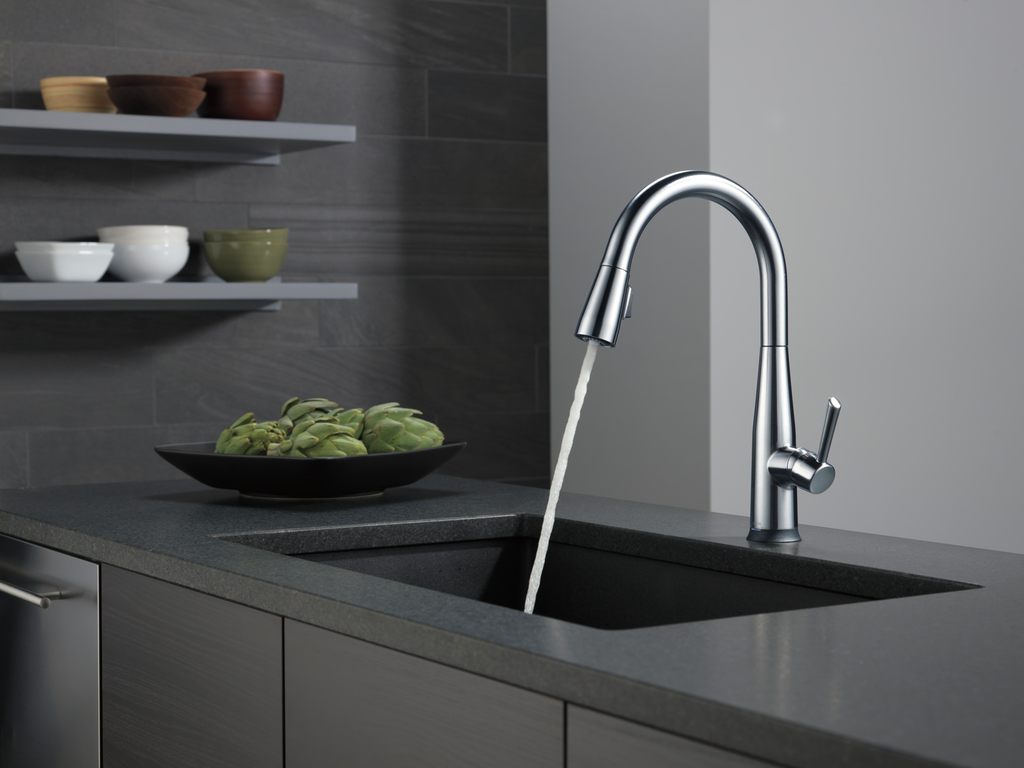 Delta Essa®: Single Handle Pull-Down Kitchen Faucet With Touch2O® Technology - Single Handle Lever - Arctic Stainless