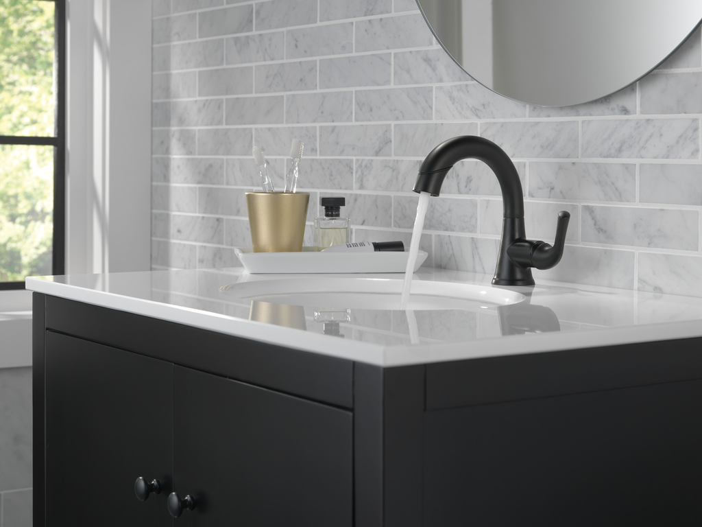 Delta Kayra®: Single Handle Pull-Down Bathroom Faucet - Single Handle Lever - Matte Black