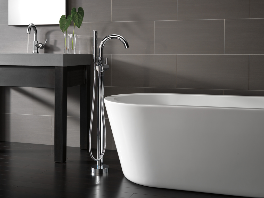 Delta Trinsic®: Single Handle High-Arc Bathroom Faucet - Single Handle Lever - Chrome