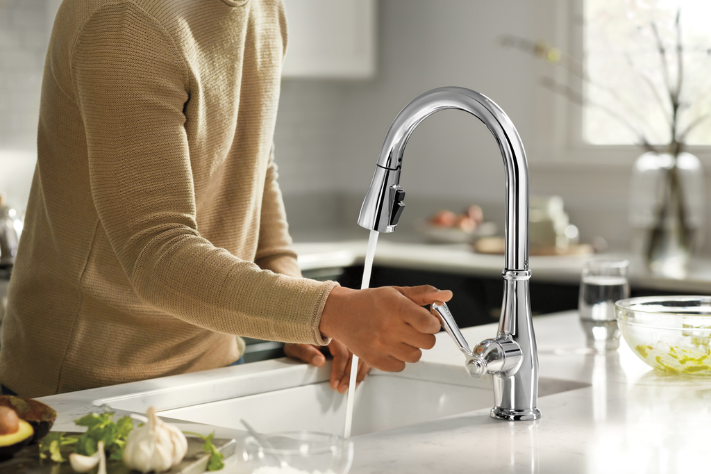 Peerless Elmhurst®: Single-Handle Pull-Down Kitchen Faucet - Electronic - Chrome