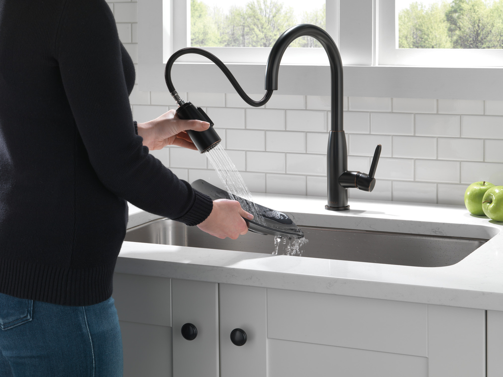 Peerless Tunbridge™: Single Handle Kitchen Pull-Down - Single Handle Lever - Oil Rubbed Bronze