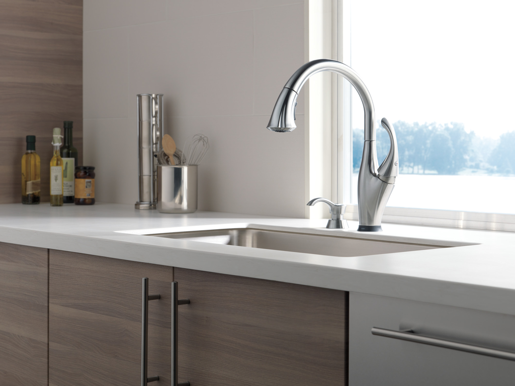Delta Deluca™: Soap / Lotion Dispenser - Arctic Stainless