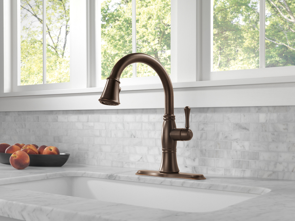 Delta Cassidy®: Single Handle Pull-Down Kitchen Faucet With Shieldspray® Technology - Single Handle Lever - Venetian Bronze