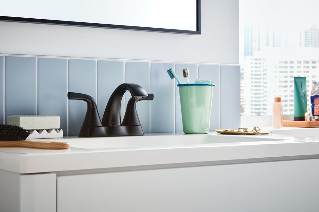 Peerless Parkwood®: Two Handle Centerset Lavatory Faucet - Two Handle Lever - Matte Black