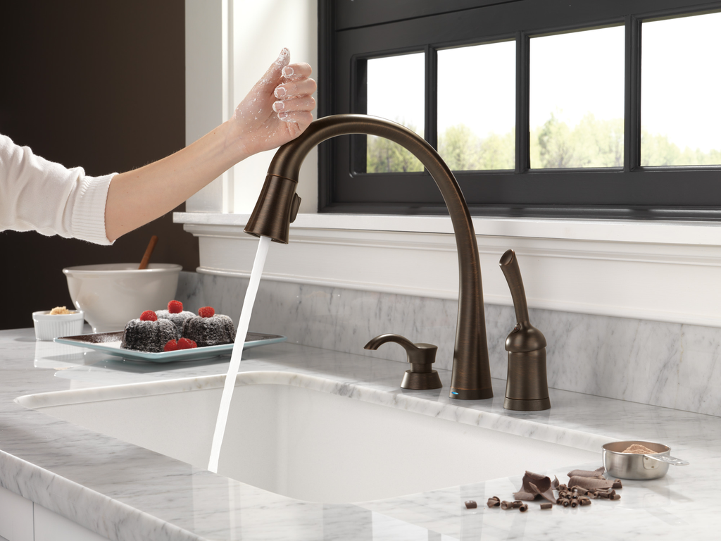Delta Deluca™: Soap / Lotion Dispenser - Venetian Bronze
