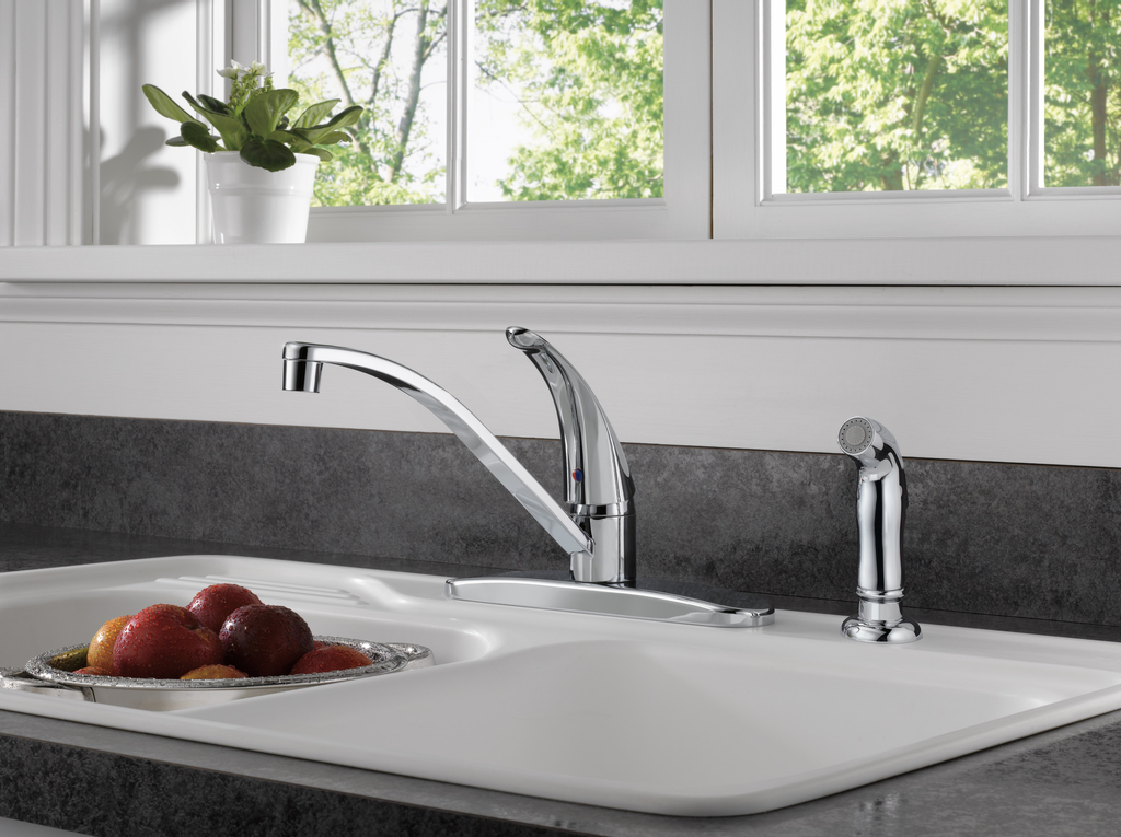Peerless Core: Single Handle Kitchen Faucet - Single Handle Lever - Chrome