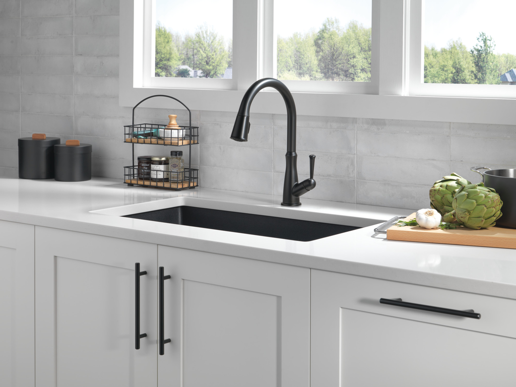 Delta Westville®: Single Handle Pull-Down Kitchen Faucet - Single Handle Lever - Matte Black