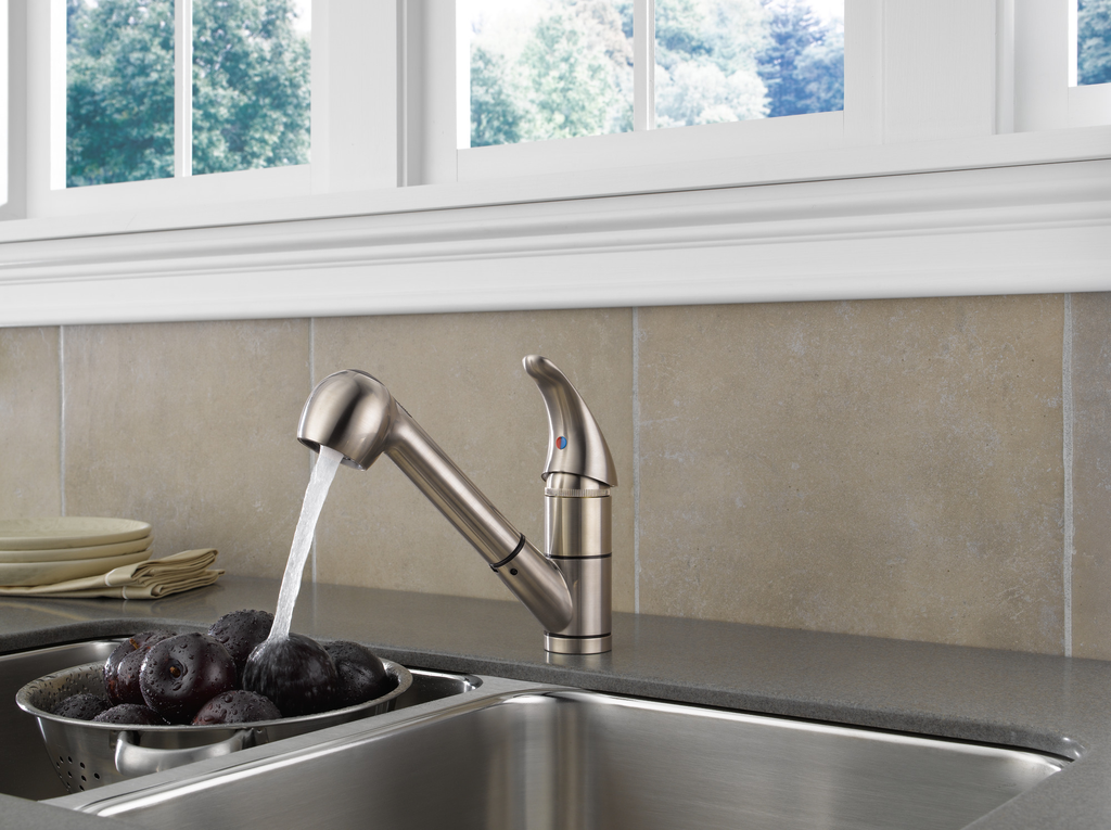 Peerless Core: Kitchen Pull-Out Faucet - Single Handle Lever - Stainless