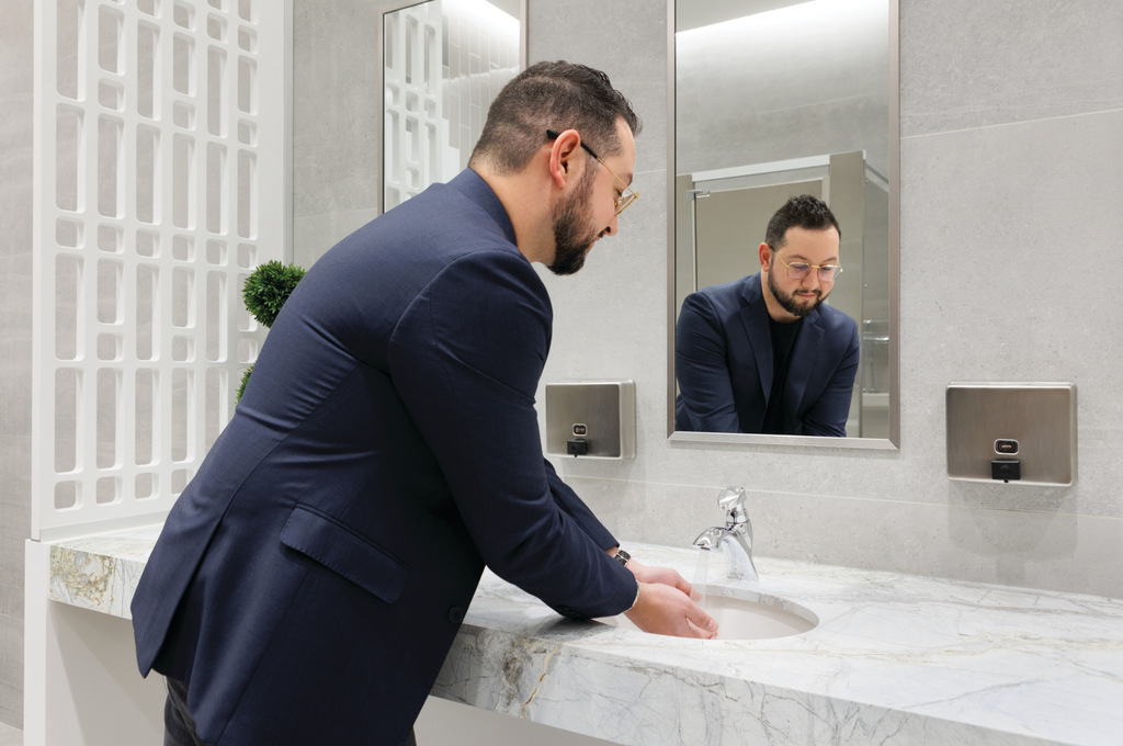 Commercial 87T: Single Hole Metering Slow-Close Bathroom Faucet - Single Handle Lever - Chrome