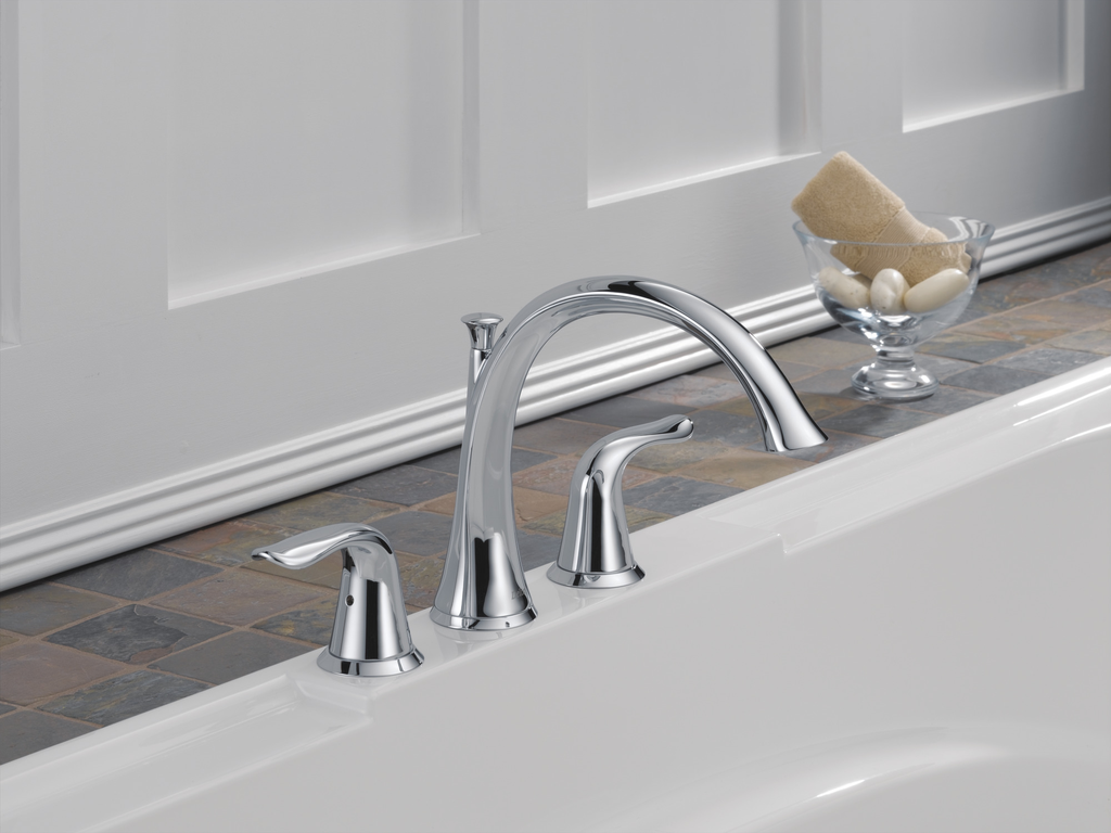 Delta Lahara®: Roman Tub Trim - Two Handle Lever - Chrome