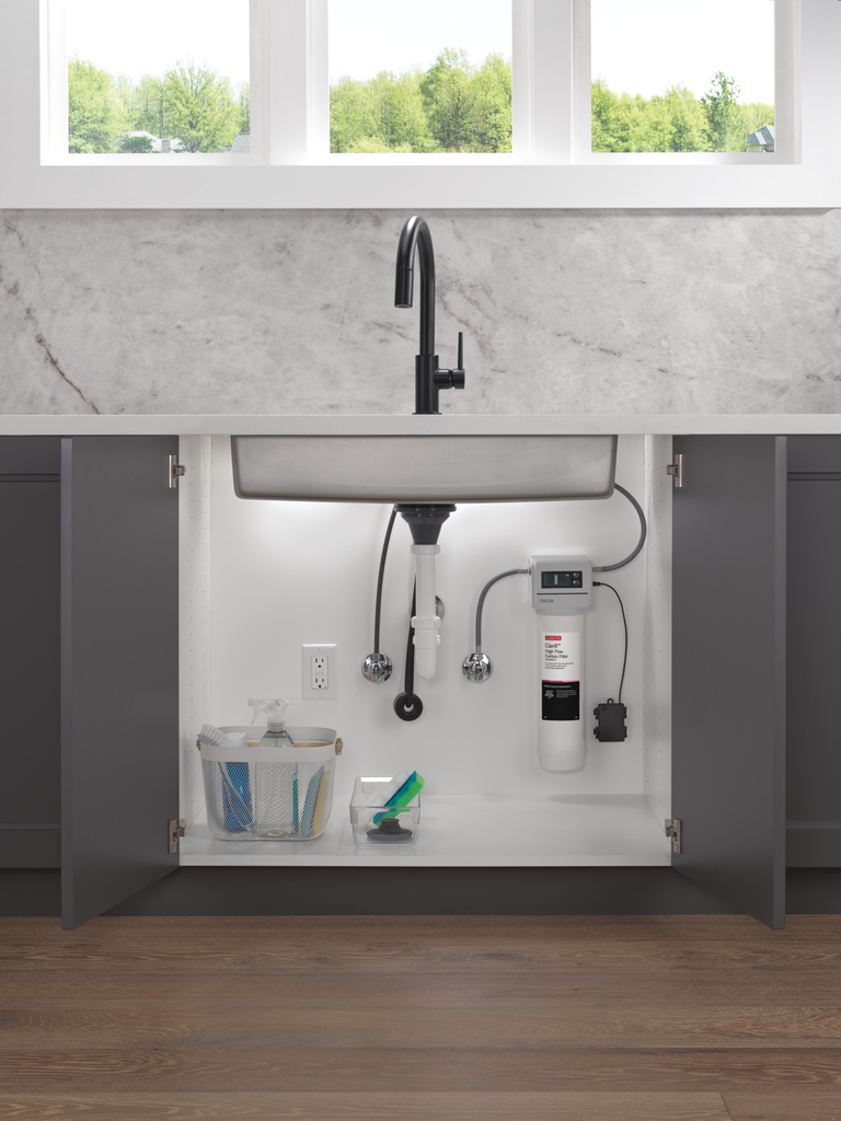 Delta Trinsic®: Single Handle Pull-Down Kitchen Faucet - Single Handle Lever - Matte Black