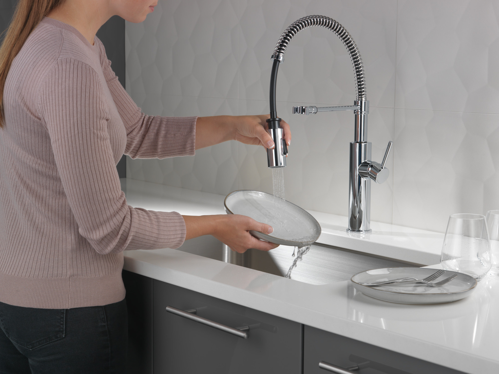 Delta Antoni®: Single-Handle Pull-Down Spring Kitchen Faucet - Single Handle Lever - Chrome