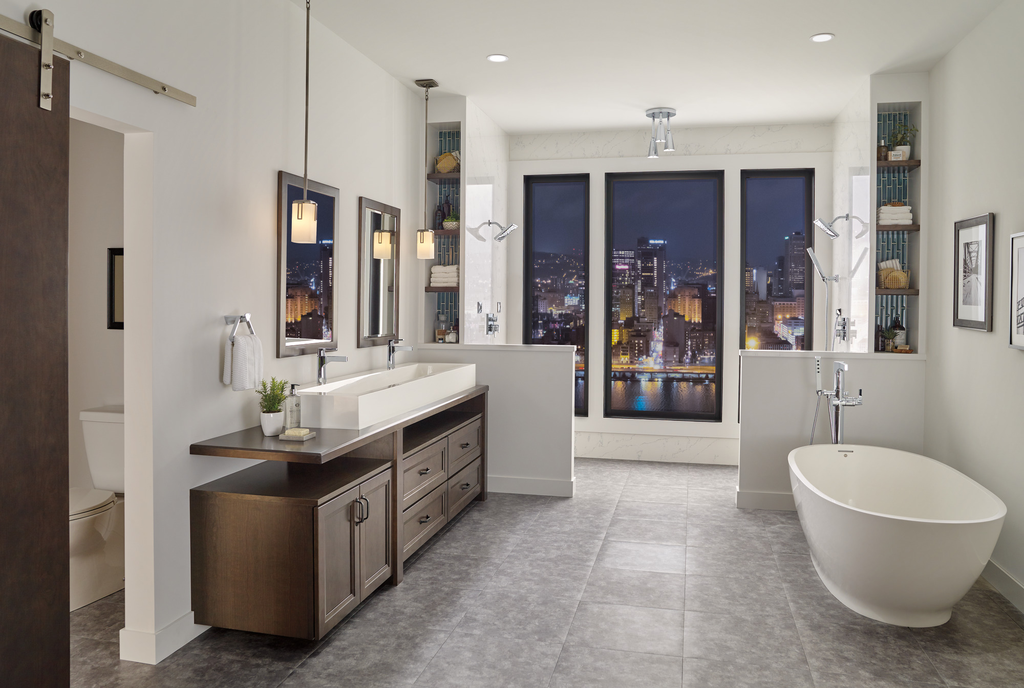Delta Vero®: Flange - Shower - Chrome