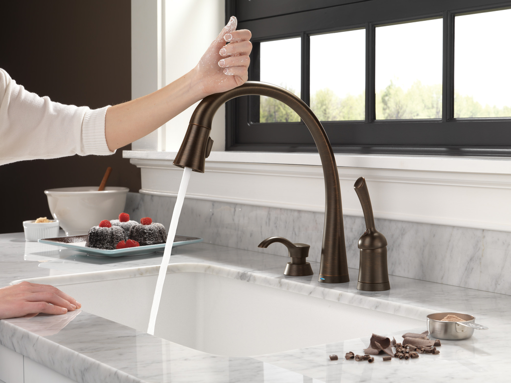 Delta Deluca™: Soap / Lotion Dispenser - Venetian Bronze