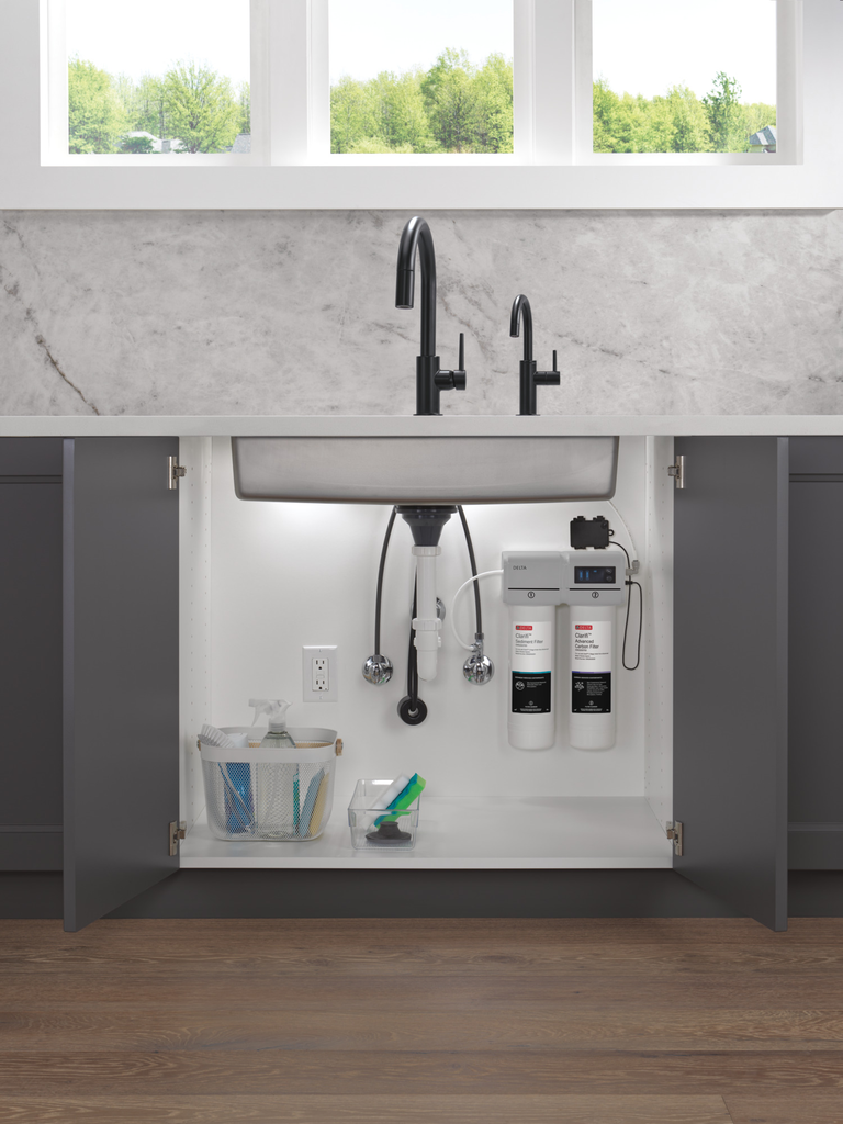 Delta Trinsic®: Single Handle Pull-Down Kitchen Faucet - Single Handle Lever - Matte Black