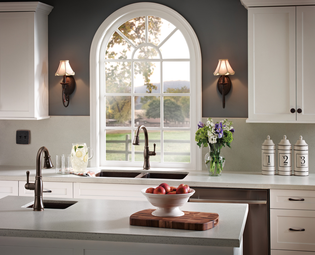 Delta Cassidy®: Single Handle Pull-Down Kitchen Faucet With Shieldspray® Technology - Single Handle Lever - Venetian Bronze