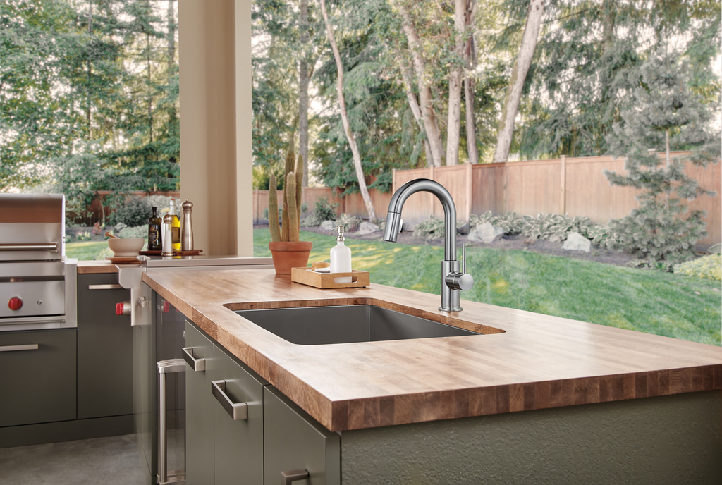 Delta Trinsic®: Single Handle Pull-Down Bar / Prep Faucet - Single Handle Lever - Arctic Stainless