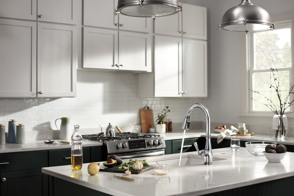 Peerless Elmhurst®: Single-Handle Pull-Down Kitchen Faucet - Electronic - Chrome