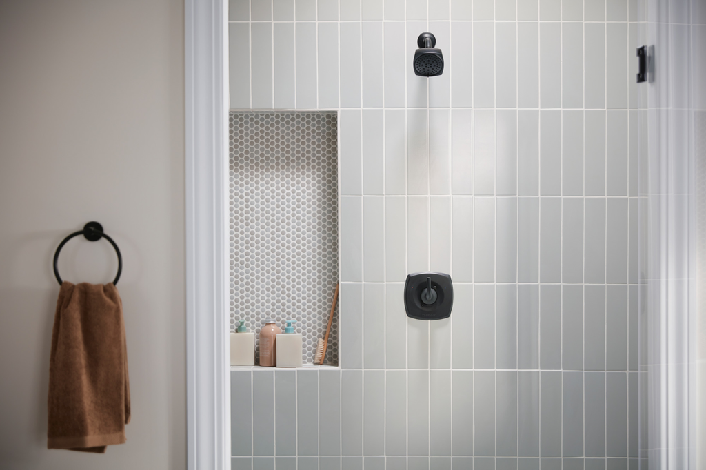 Peerless Parkwood®: Shower Only Trim Kit - Single Handle Lever - Matte Black