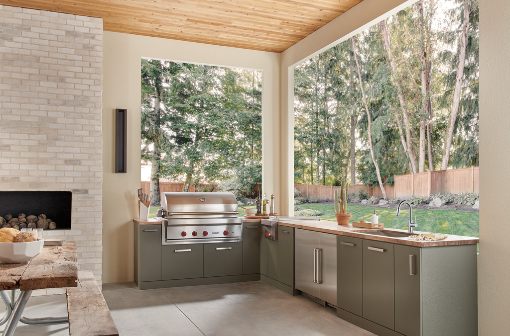 Delta Trinsic®: Single Handle Pull-Down Bar / Prep Faucet - Single Handle Lever - Arctic Stainless