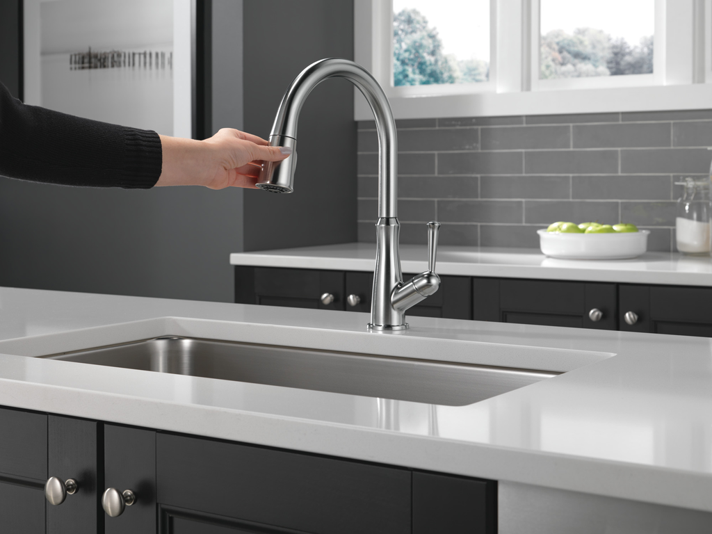 Delta Westville®: Single Handle Pull-Down Kitchen Faucet - Single Handle Lever - Arctic Stainless