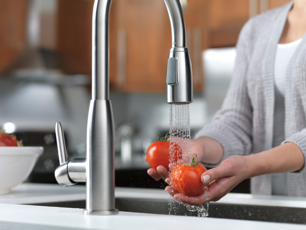 Peerless Core: Single Handle Kitchen Pull-Down - Single Handle Lever - Stainless