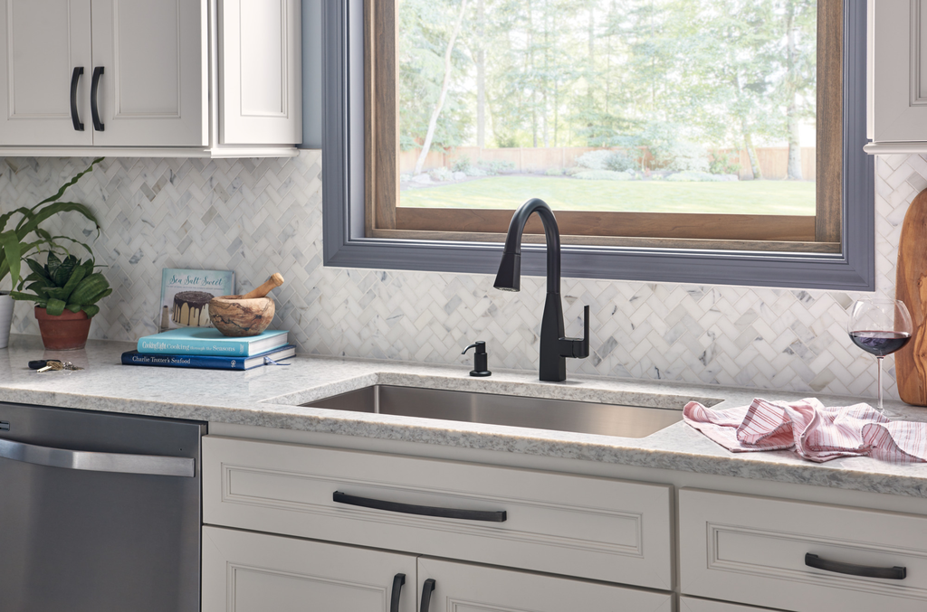 Peerless Xander®: Single Handle Pulldown Kitchen - Single Handle Lever - Chrome