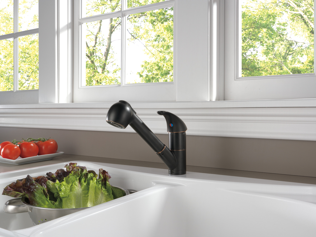 Peerless Core: Kitchen Pull-Out Faucet - Single Handle Lever - Oil Rubbed Bronze