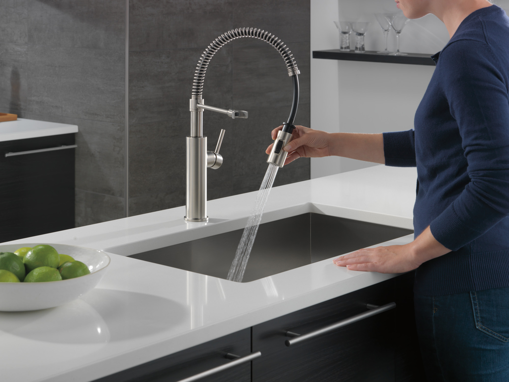 Delta Antoni®: Single-Handle Pull-Down Spring Kitchen Faucet - Single Handle Lever - Spotshield Stainless