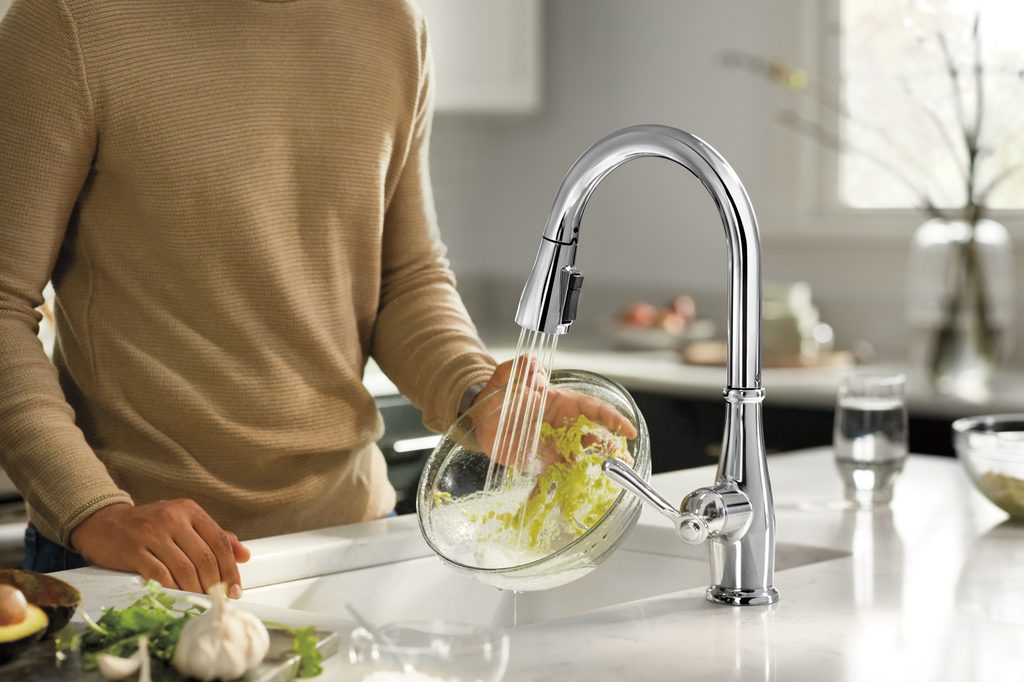 Peerless Elmhurst®: Single-Handle Pull-Down Kitchen Faucet - Electronic - Chrome