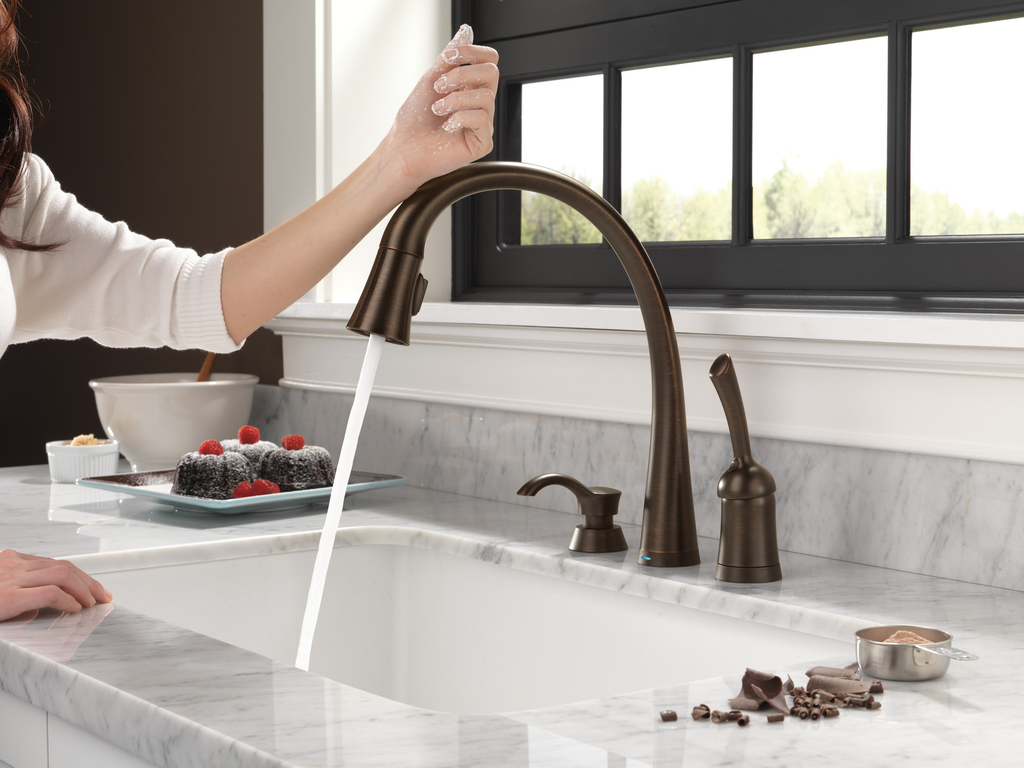 Delta Deluca™: Soap / Lotion Dispenser - Venetian Bronze