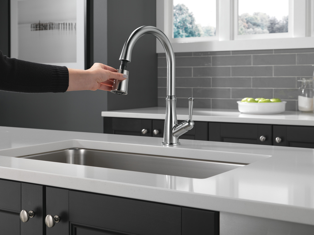 Delta Westville®: Single Handle Pull-Down Kitchen Faucet - Single Handle Lever - Arctic Stainless