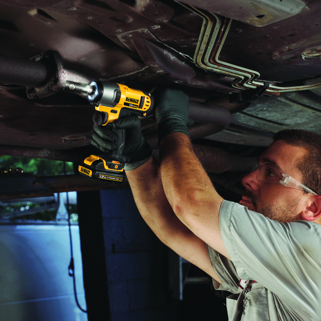 DEWALT DCF813S2 12 Volt MAX* 3/8 Inch Impact Wrench Kit Cooper Electric